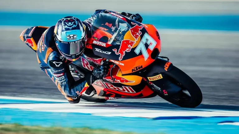 Perrone terminó cuarto en la segunda práctica y pasó a la Q2 de Moto 3