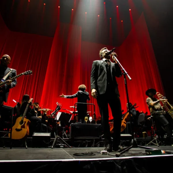 No Te Va Gustar brilló junto a la Orquesta Filarmónica de Medellín