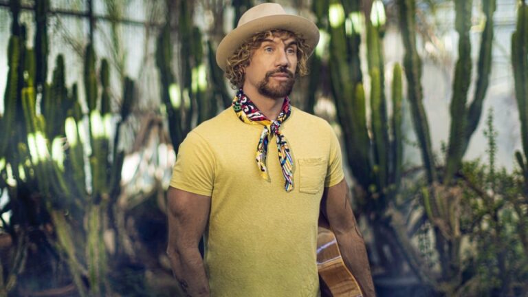 Macaco le canta a la Argentina con su nuevo single: «Santa Pasión»