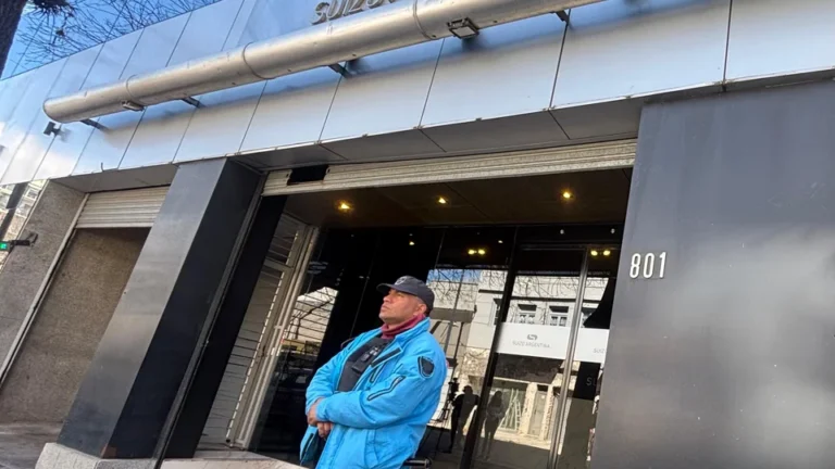 Casanello ordenó nuevos allanamientos a la sede de Andis y la Droguería Suizo Argentina