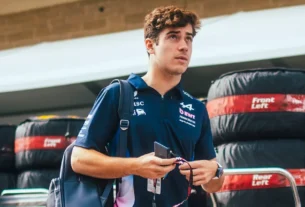 Franco Colapinto lanzó dos libros acerca de su historia previo al Gran Premio de México